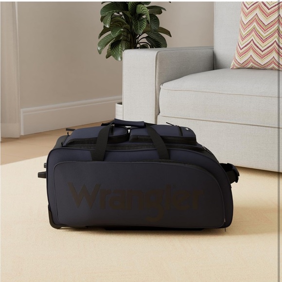 Wrangler Wesley Rolling Duffel Bag - Picture 4 of 11
